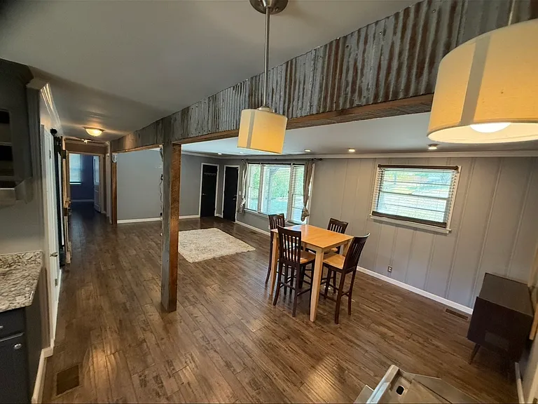 Dorr Dr — Photo 2