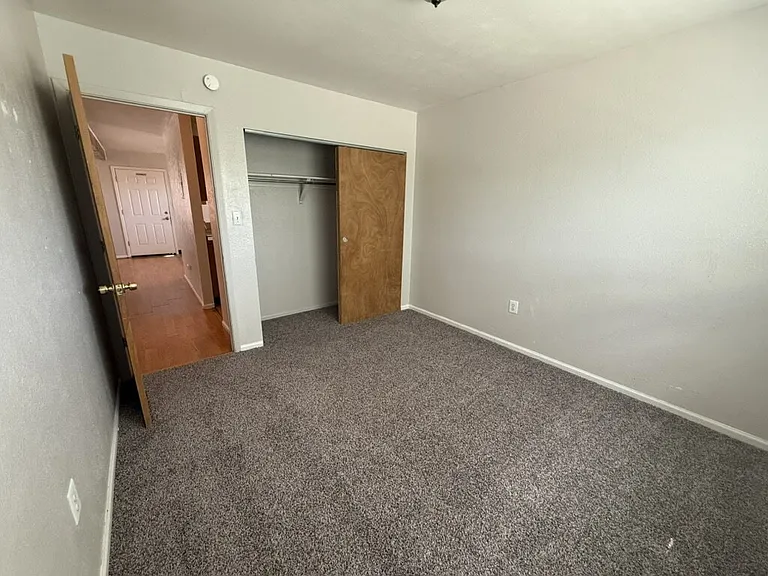 1230 Winona Ct #4 — Photo 12