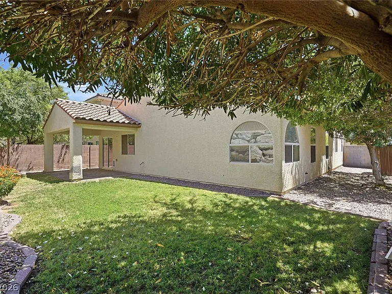 9717 High Alpine St — Photo 40