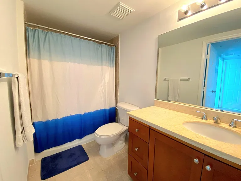 1723 SW 2nd Ave #1007 — Photo 9