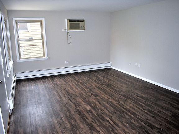 5th image of 2500 N 72nd Ct APT 1W