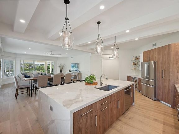 4th image of 1875 Les Chateaux BLVD #7-101