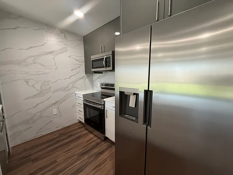 4904 Spruce St #218 — Photo 5