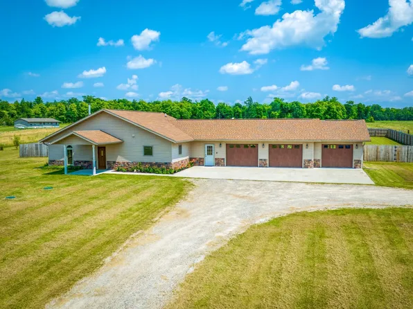 50890 Warren Dr, Bemidji, MN 56601