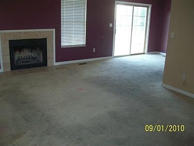 3rd image of 715 W Aberdeen Dr