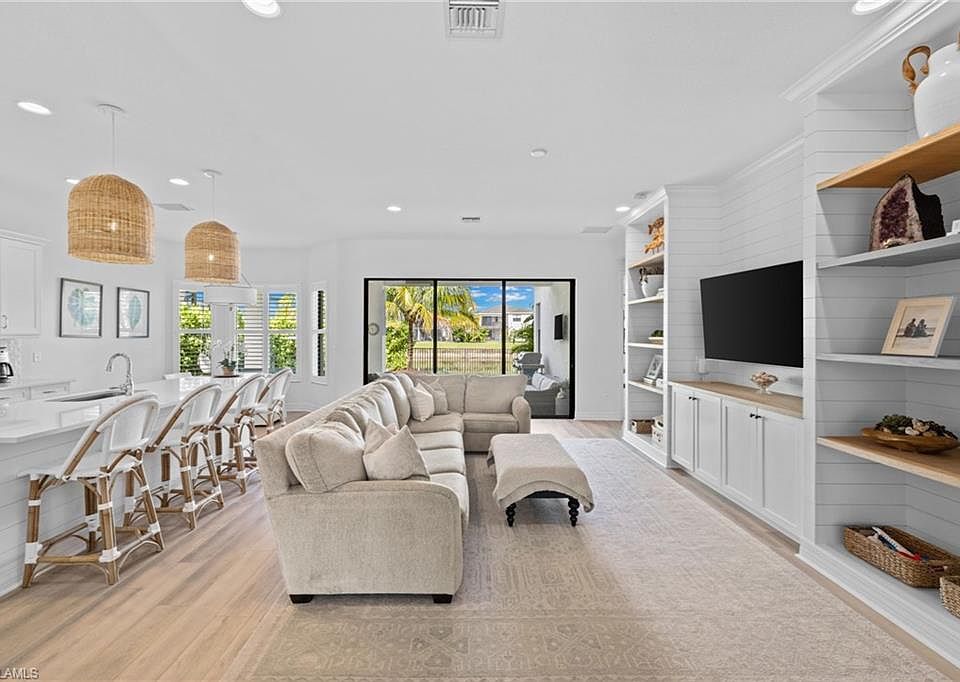 1st image of 4697 Kensington CIR