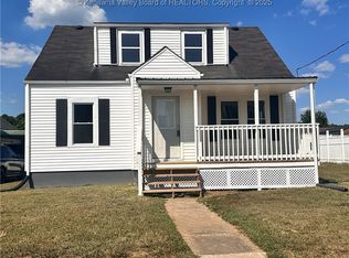109 English Rd, Point Pleasant, WV 25550