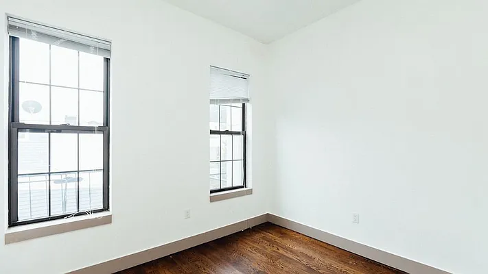 Rented by Nooklyn NYC LLC | media 38