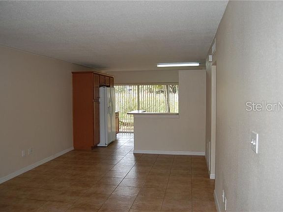 5th image of 1100 Delaney Ave APT A11