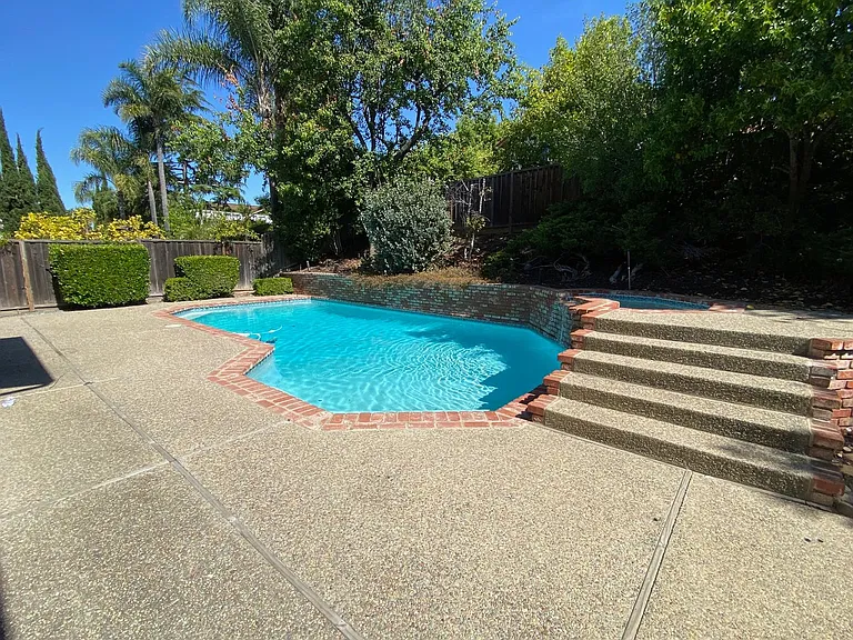 1057 Mazzone Dr — Photo 12