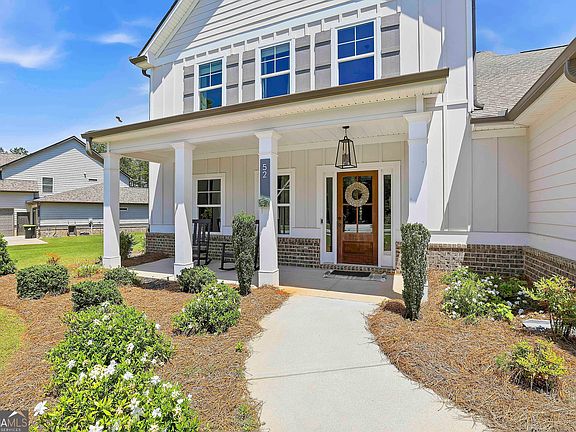 4th image of 52 Peppertree Dr