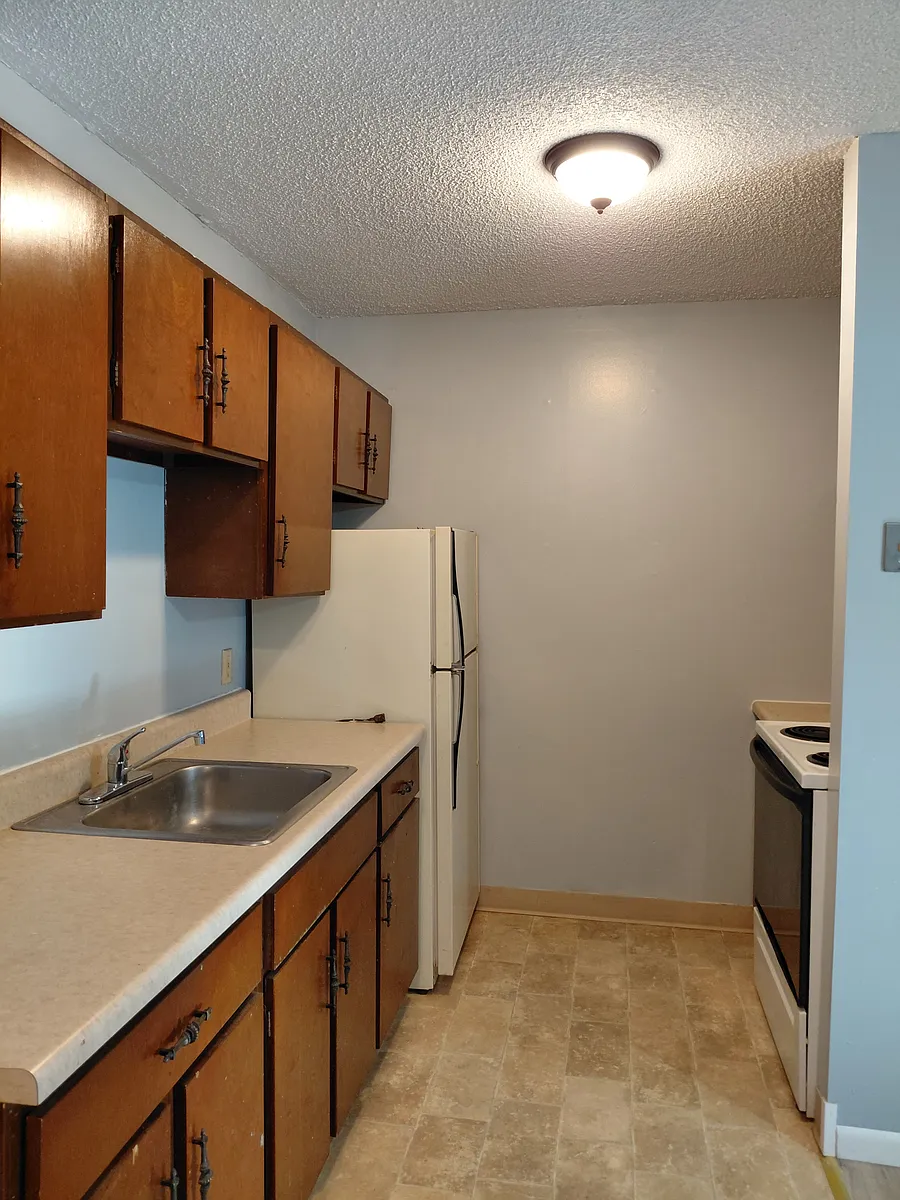 Building Photo - 600 3rd St #17
