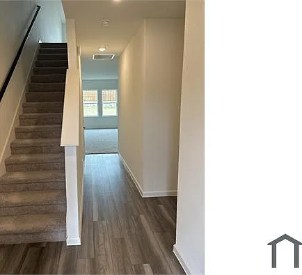 4424 Marsh Hawk Dr — Photo 3