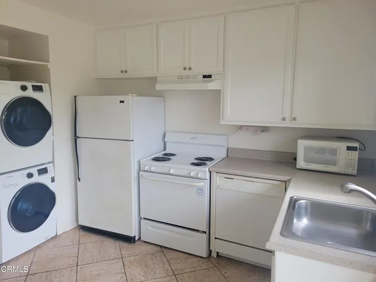 225 S Ventura Rd #96 — Photo 6