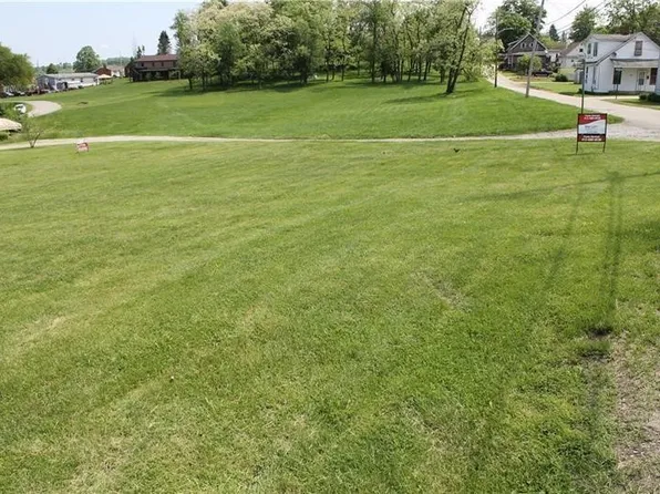 224 Fairview Ave, Masontown, PA 15461