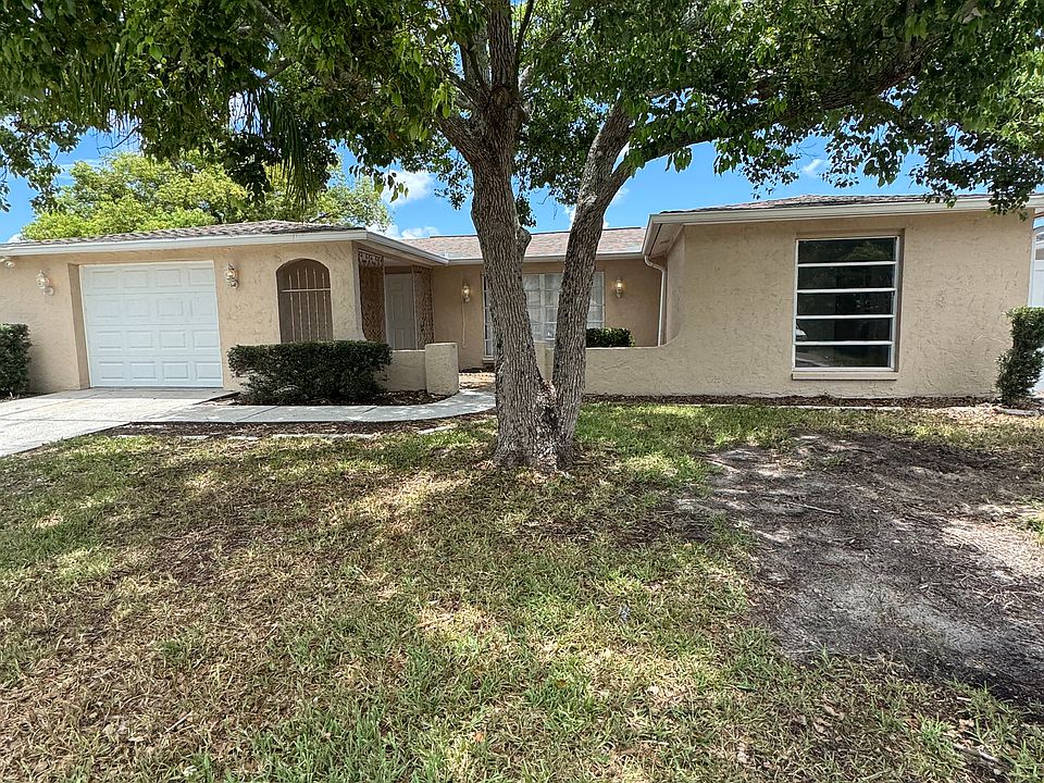 1st image of 7140 Fox Hollow Dr