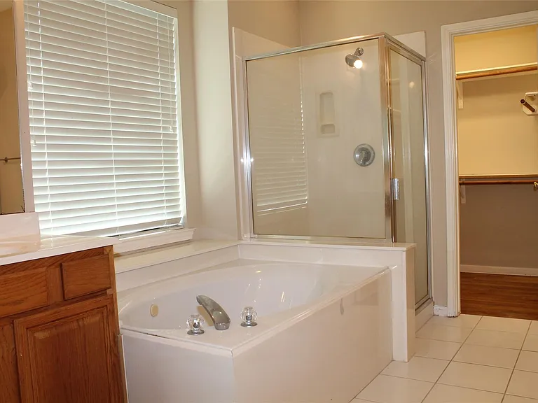 3623 Chatwood Dr — Photo 15