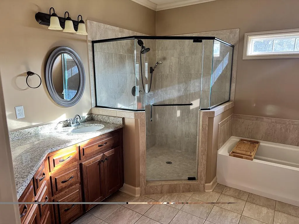 4 bed, 2.0 bath, 1635 sqft, $1,995 — Photo 3