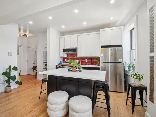 527-529 34th Street image 7 of 15