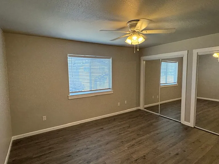 7833 Jacqueline Way — Photo 16