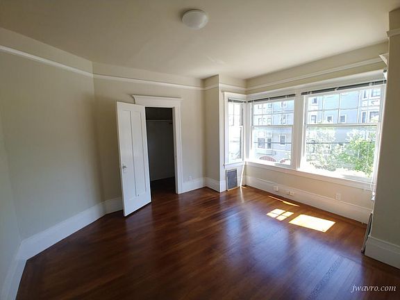 4th image of 1798 Grove St APT 3
