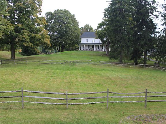 176 Pinesbridge Road