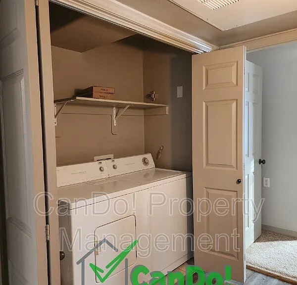2866 Hunters Loop #202 — Photo 12