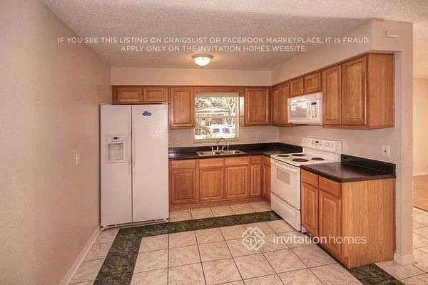 707 Clayton St Brandon, FL 33511 — Photo 3
