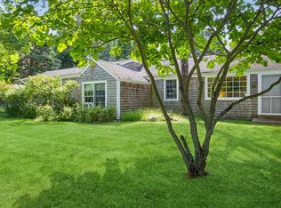 33 Wild Cherry Ln, Sag Harbor, NY 11963