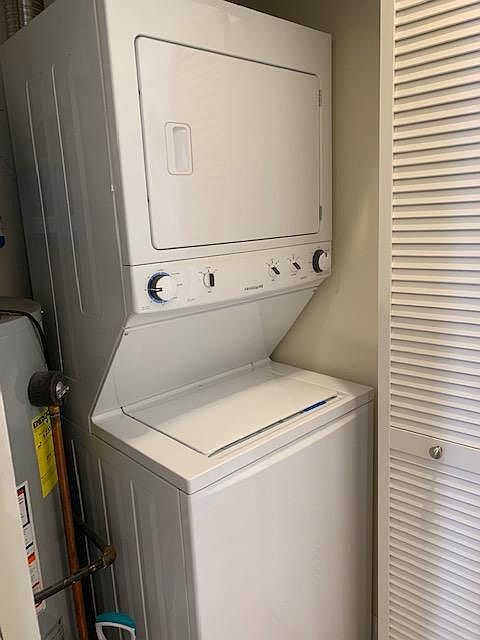 In-unit washer/dryer