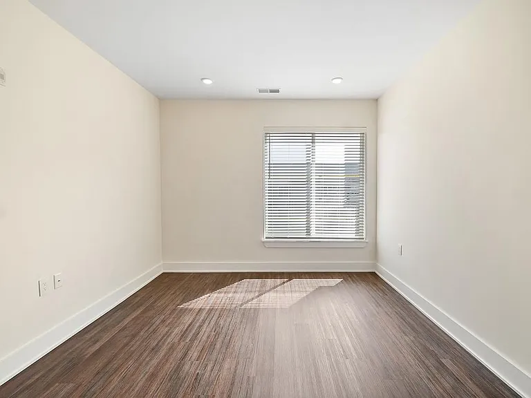 1148 N 2nd St #3H — Photo 9