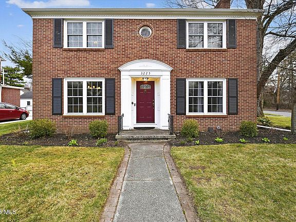 5th image of 3225 Kenwood Blvd