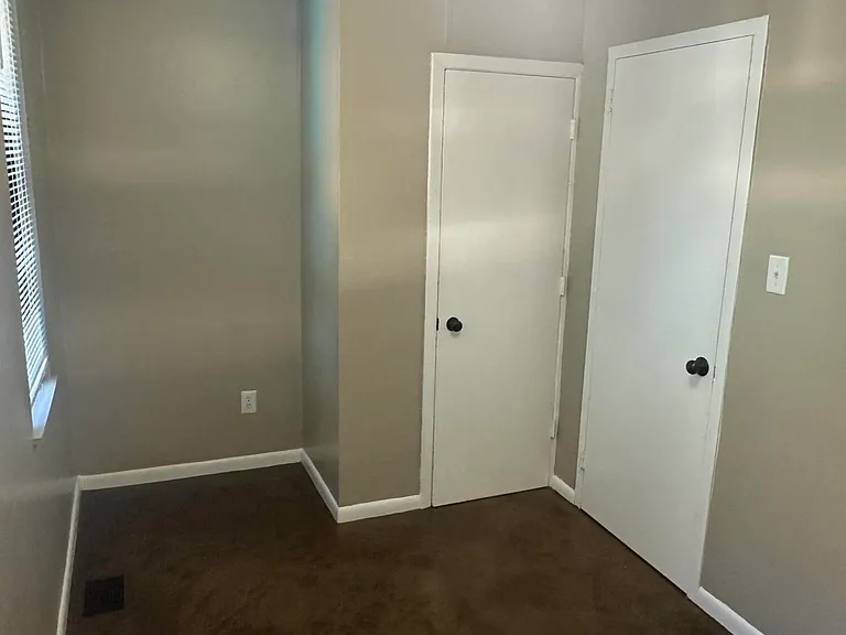 713 Wilkinson Blvd #1 — Photo 31