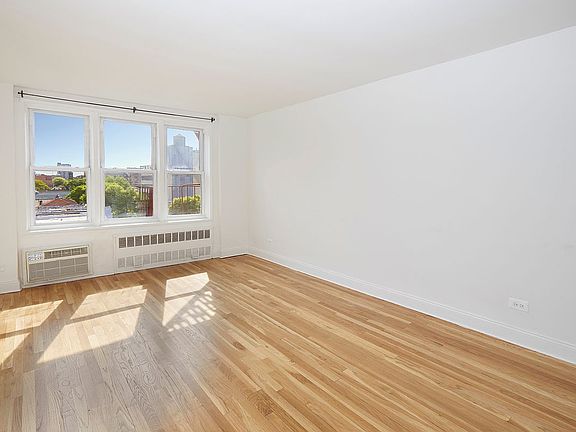 3rd image of 1332 Metropolitan Ave APT 7C