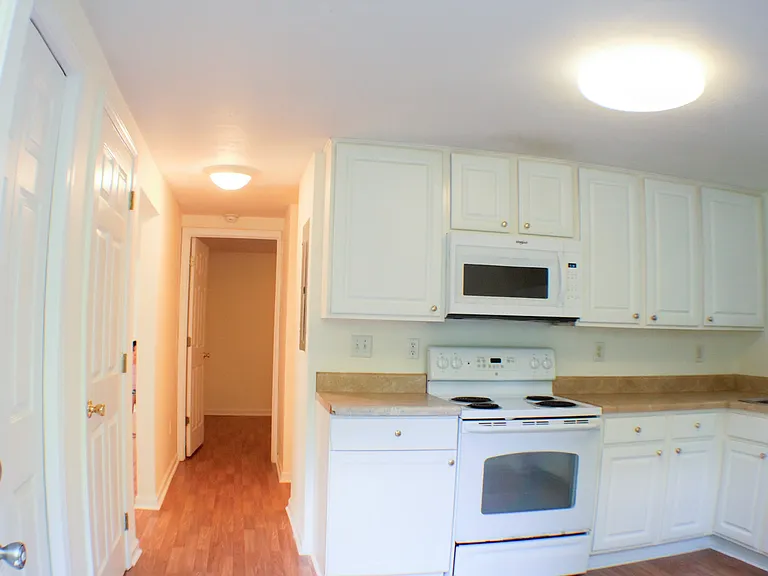 1416 Highland Ave #A — Photo 12