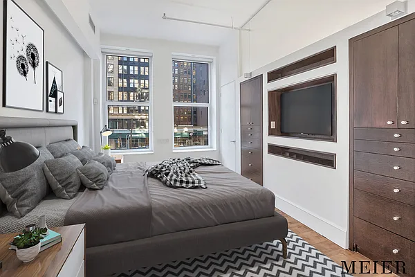 Sold by MEIER | media 6