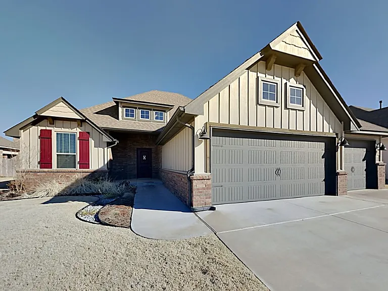 1913 Hobo St — Photo 2
