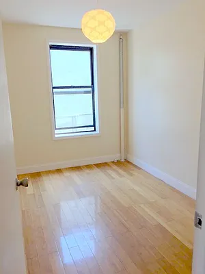 Rented by Uptown Flats LLC | media 17