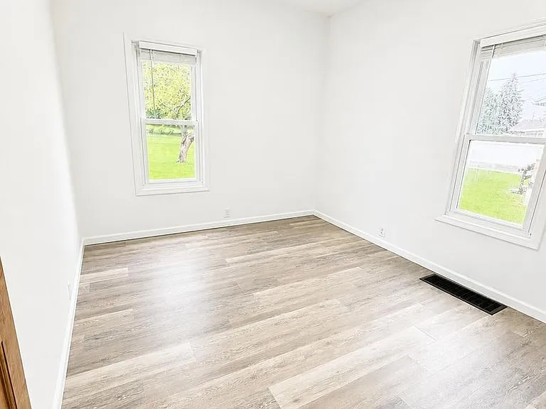 358 Cherry St — Photo 12