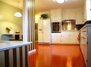 1928 S Trinity Dr, Charleston, SC 29407