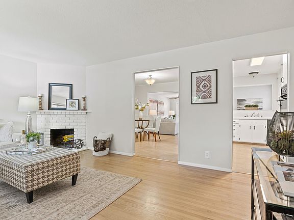 5th image of 759 Regent Park Dr