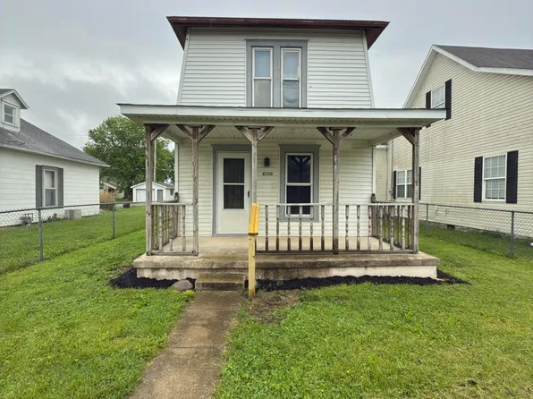424 Vine St, Connersville, IN 47331
