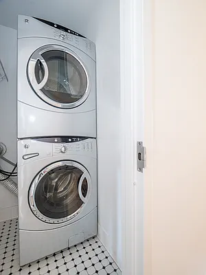 Rented by City Connections Realty | media 23