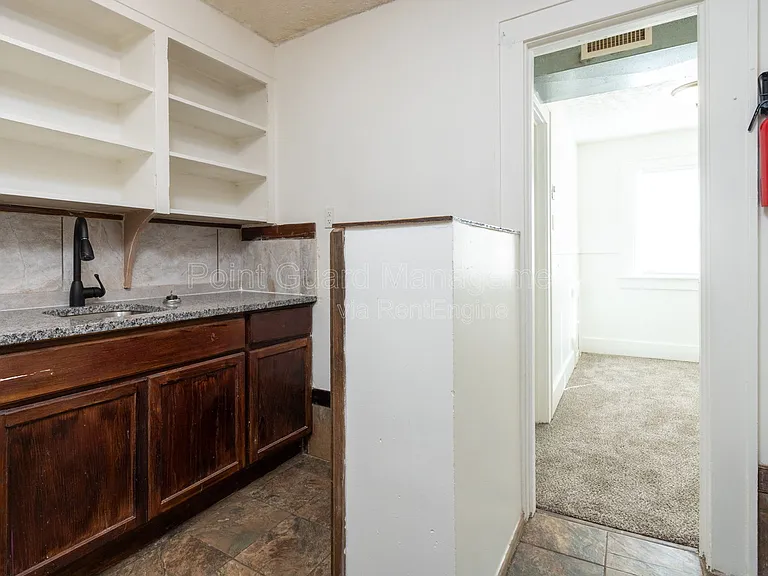 423 N Emporia Ave #5 — Photo 10