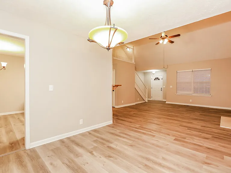 4505 Hunters Green Cir — Photo 5