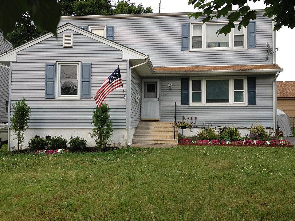 1st image of 441 Midland Ave #2