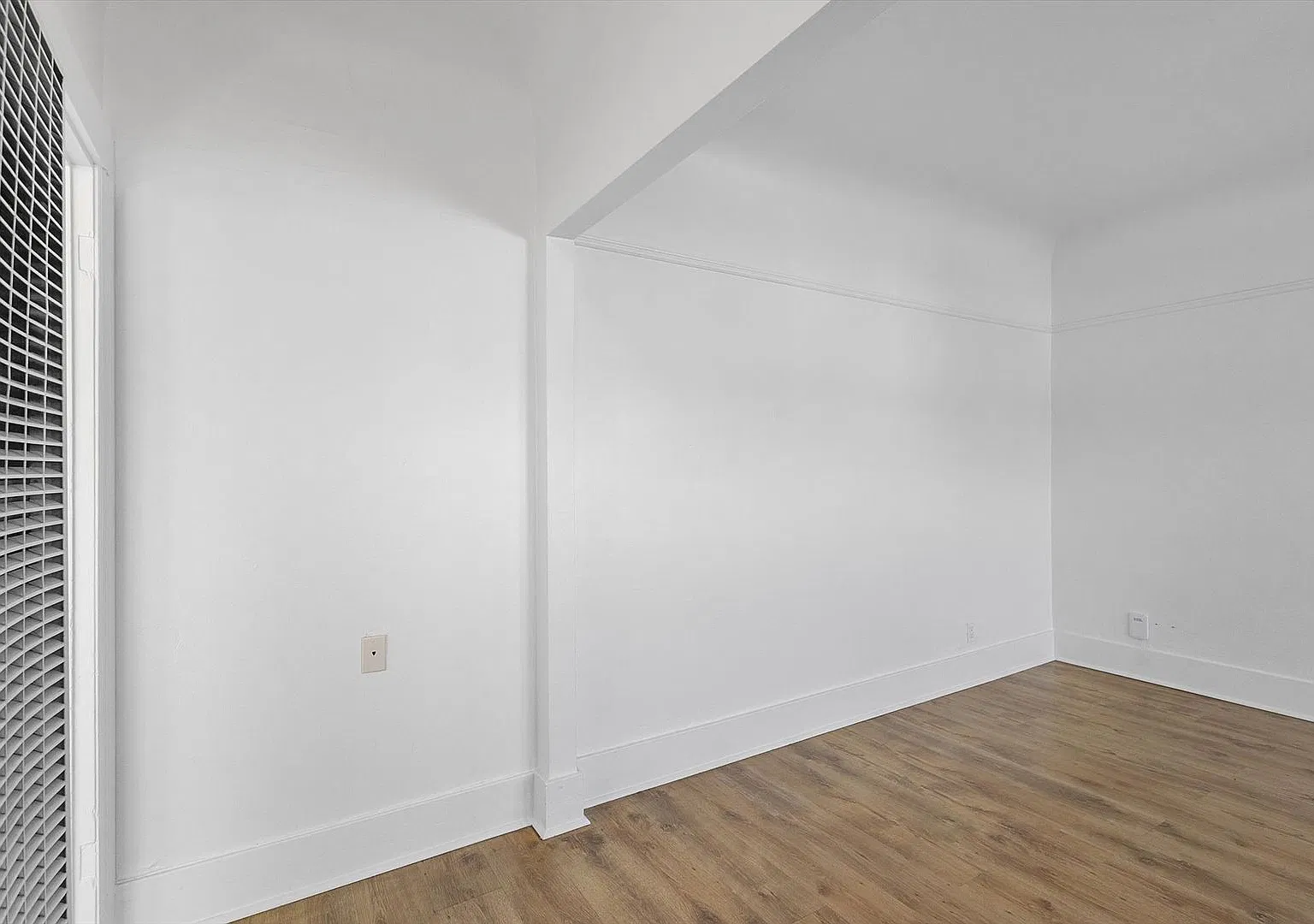 446 Pacific Ave #C - 1 bedroom | 1 bath | Upper unit — Photo 3