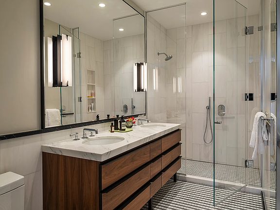 4th image of 368 3rd Ave APT 20C