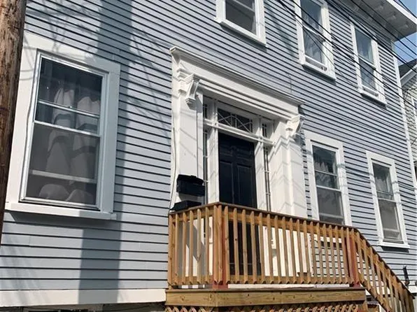 32 Ann St, Newport, RI