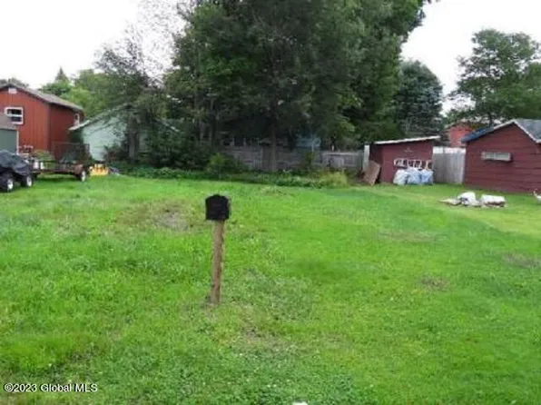 31 Lakeview Avenue, Tupper Lake, NY 12986